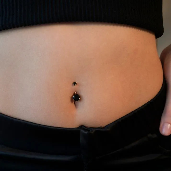 Black belly button online ring